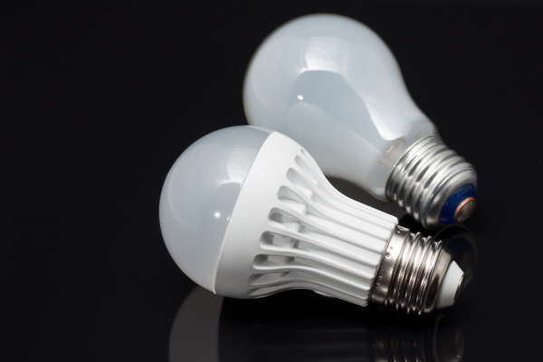省エネ効果絶大！白熱電球をLED電球に交換するメリットと選び方を解説